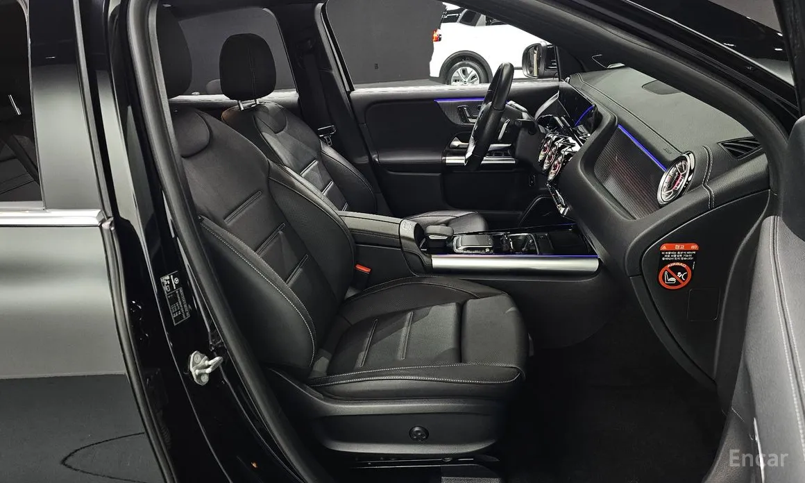 Фото 10 - Mercedes-Benz EQA