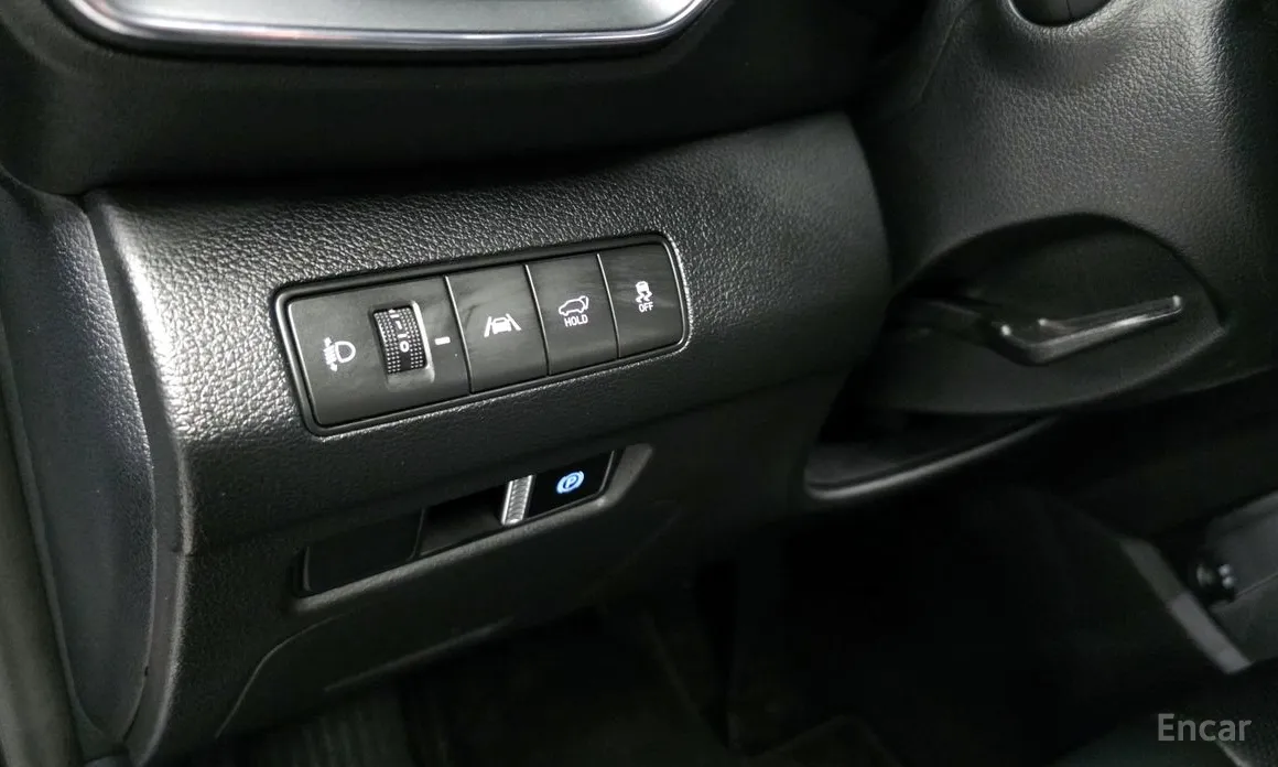 Фото 14 - Hyundai Santa Fe