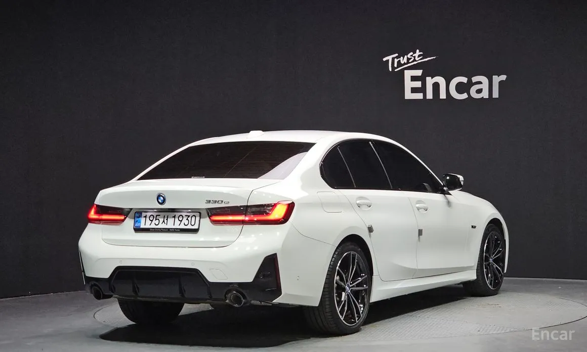 Фото 2 - BMW 3 Series