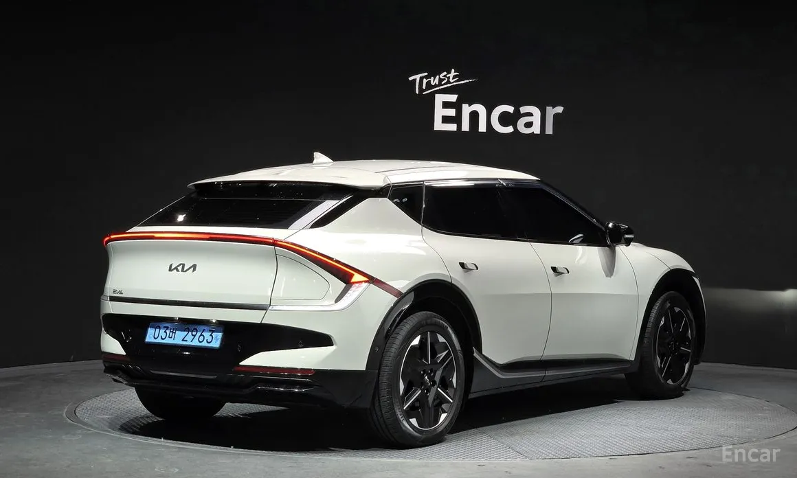 Фото 2 - Kia EV6