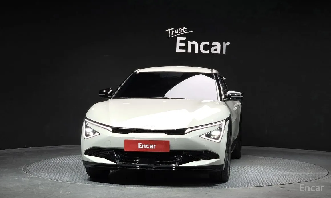 Фото 3 - Kia EV6