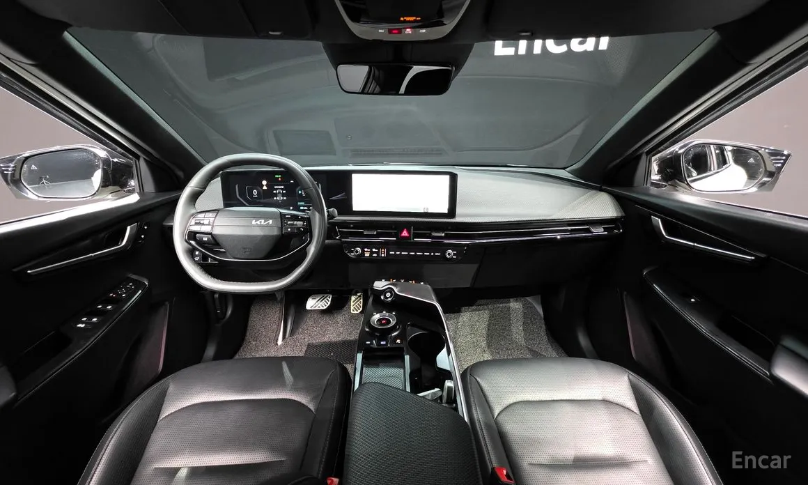 Фото 7 - Kia EV6