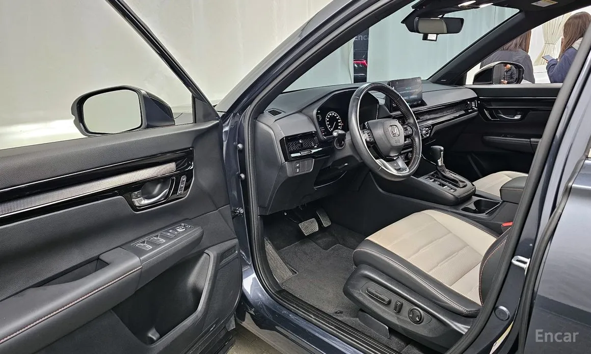 Фото 10 - Honda CR-V