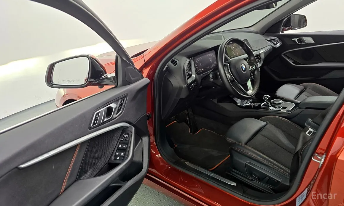 Фото 10 - BMW 1 Series