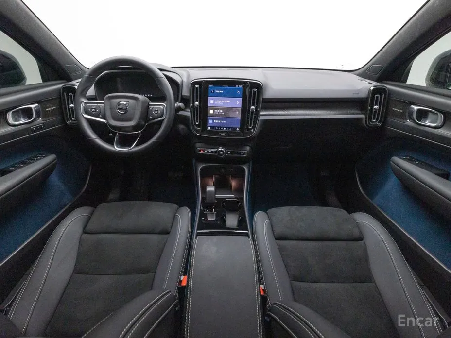 Фото 7 - Volvo C40