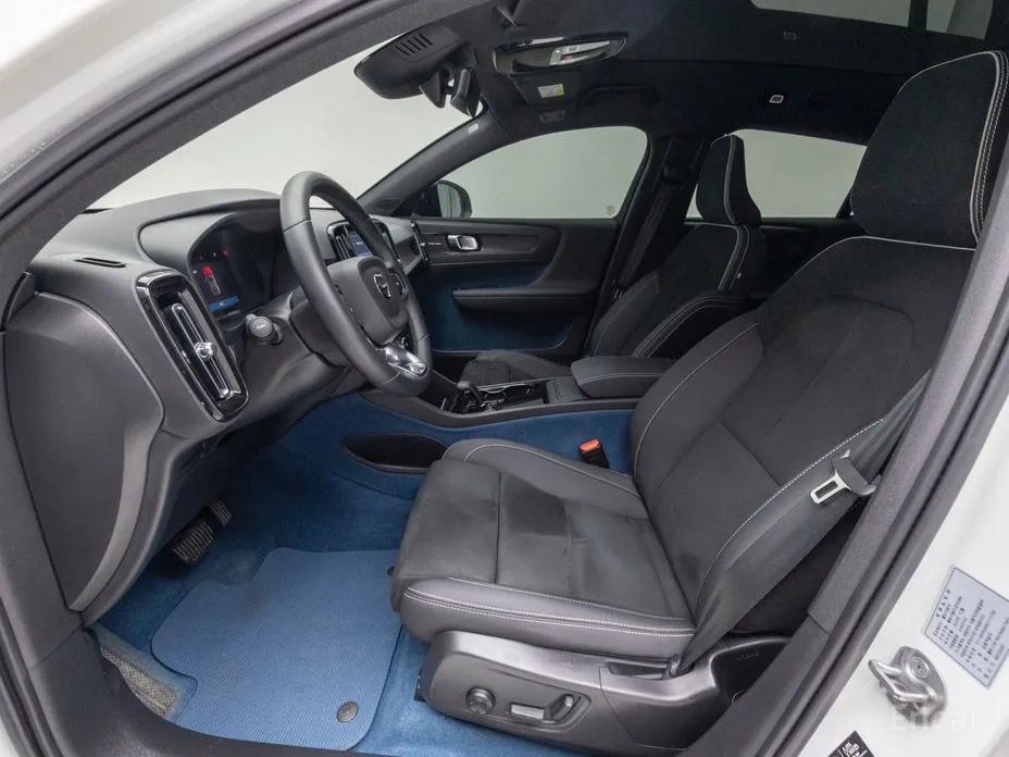 Фото 9 - Volvo C40