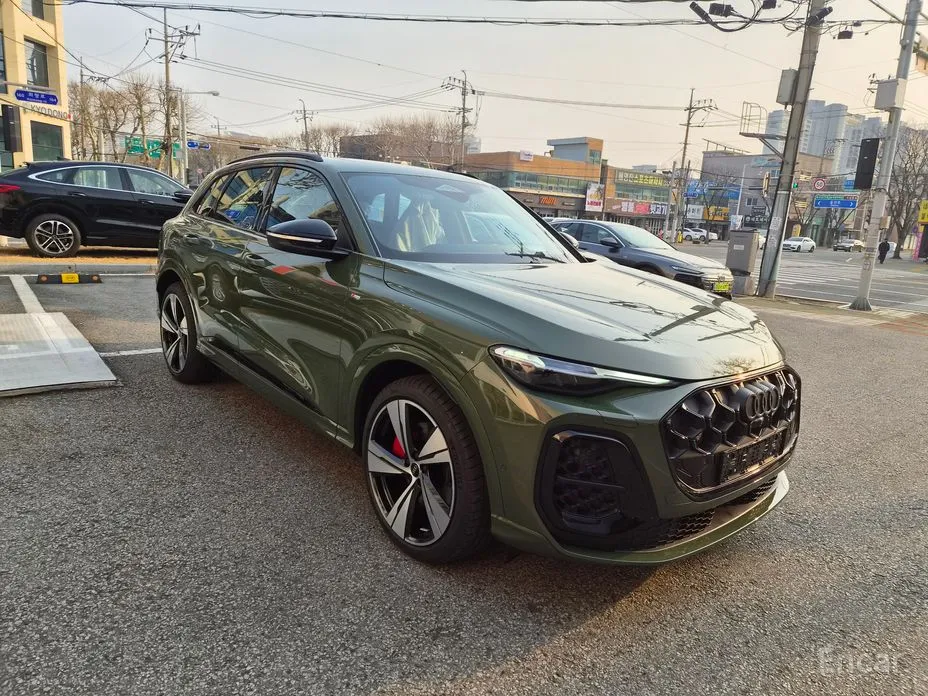 Фото 4 - Audi Q5