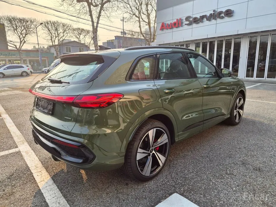 Фото 7 - Audi Q5