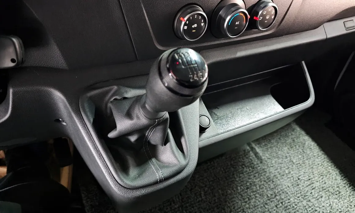 Фото 9 - Renault Master