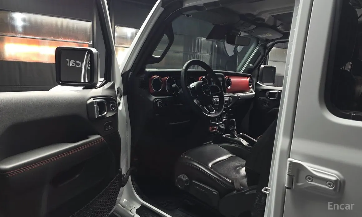 Фото 10 - Jeep Gladiator