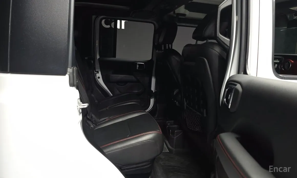 Фото 12 - Jeep Gladiator