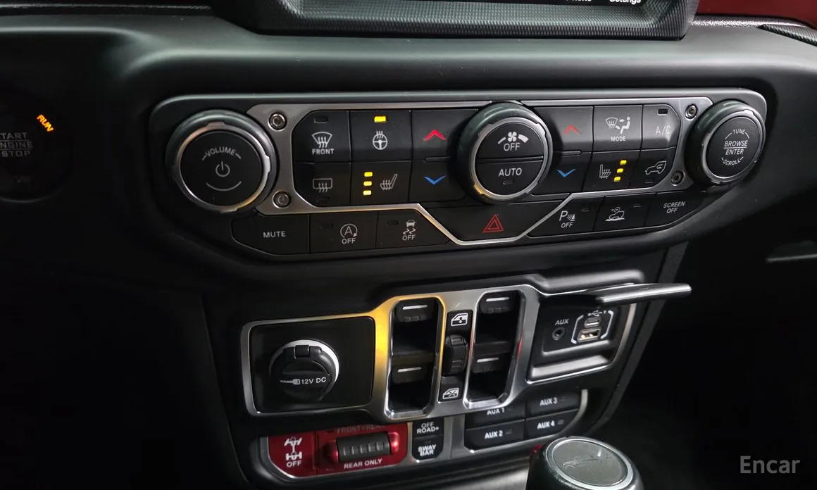 Фото 17 - Jeep Gladiator