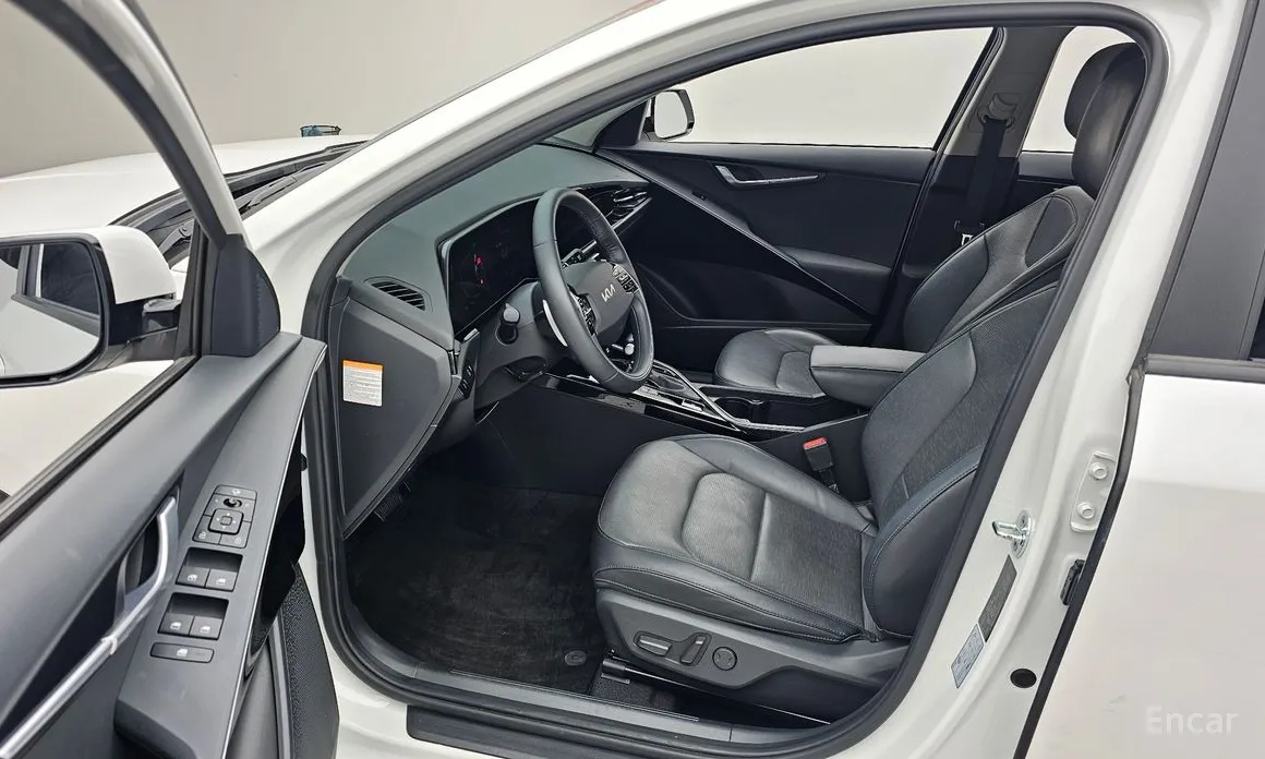 Фото 10 - Kia Niro