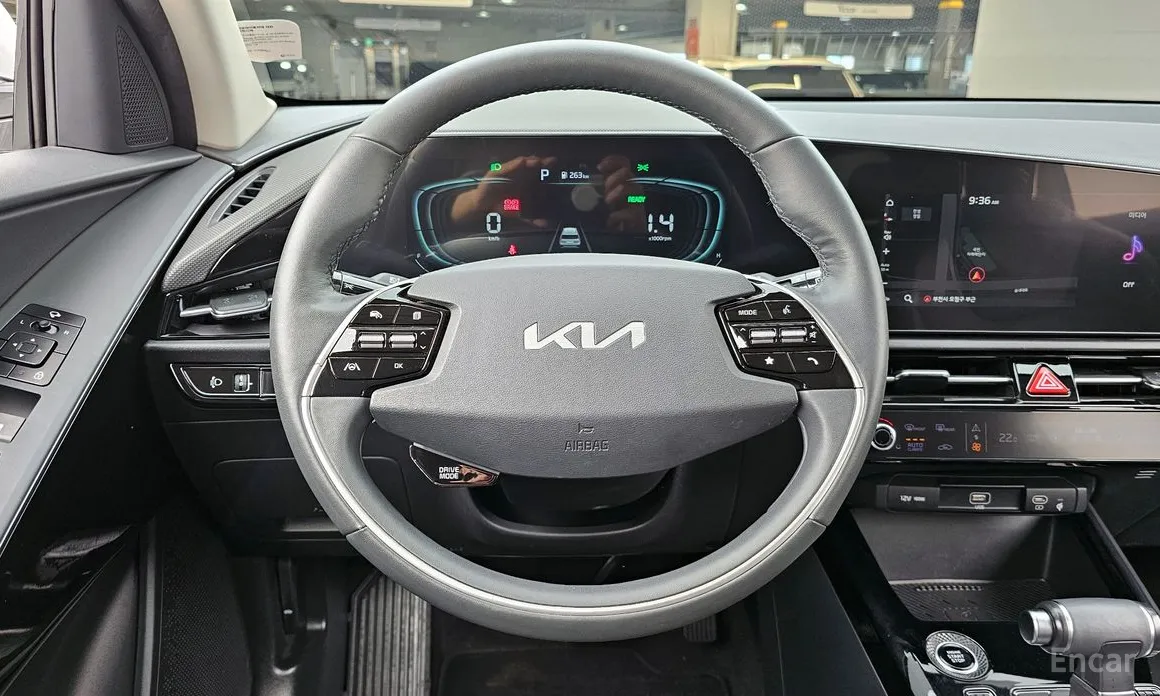 Фото 13 - Kia Niro