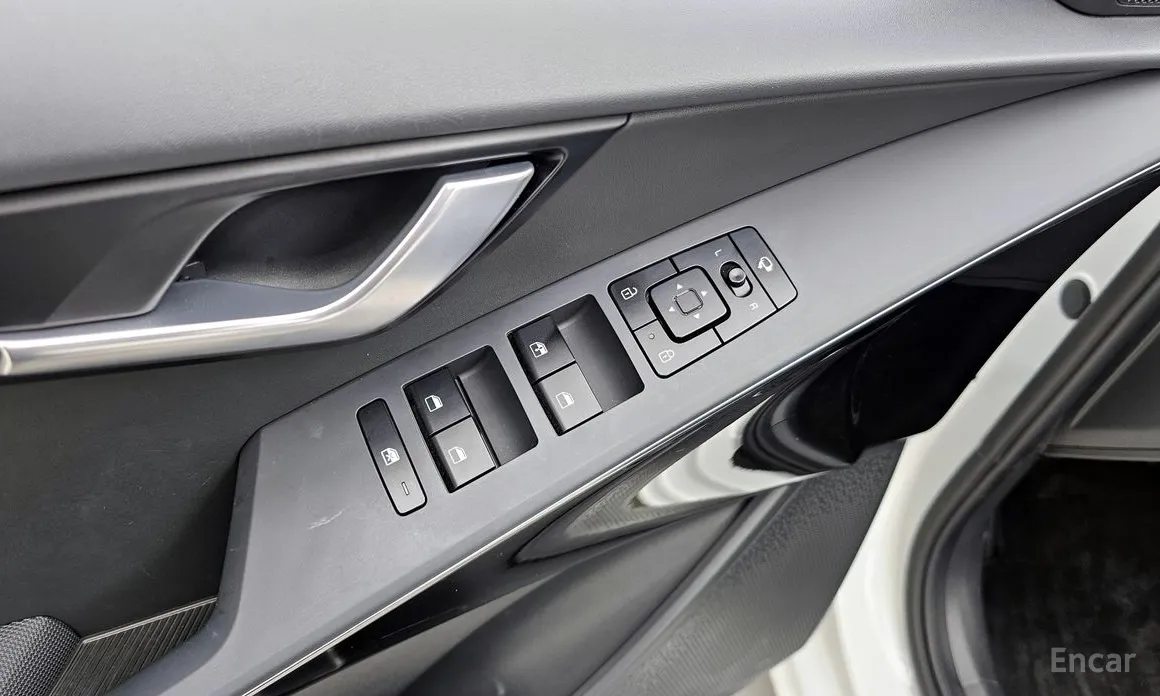 Фото 16 - Kia Niro