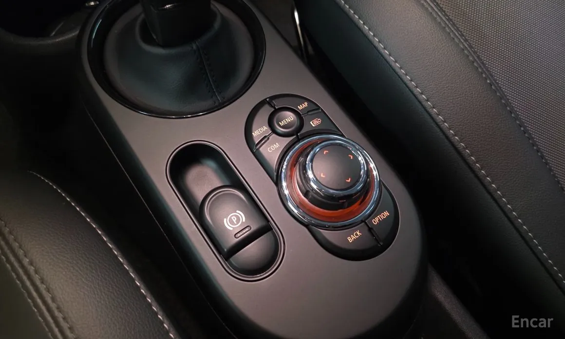 Фото 15 - Mini Cooper