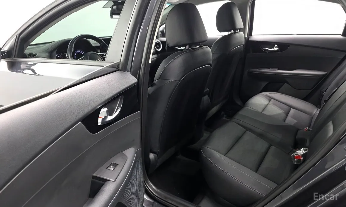 Фото 12 - Kia K3