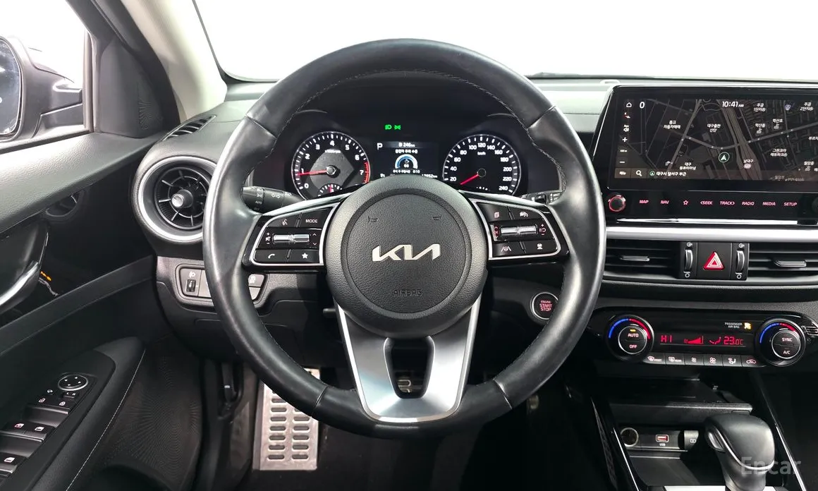 Фото 13 - Kia K3