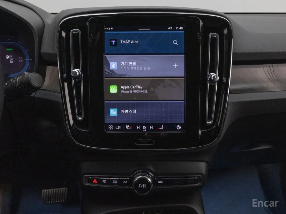 Фото 13 - Volvo C40