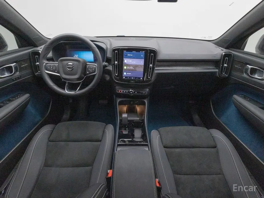 Фото 7 - Volvo C40