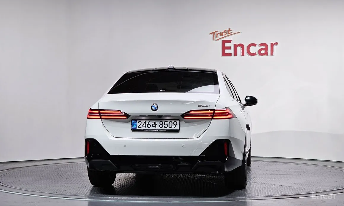 Фото 4 - BMW 5 Series