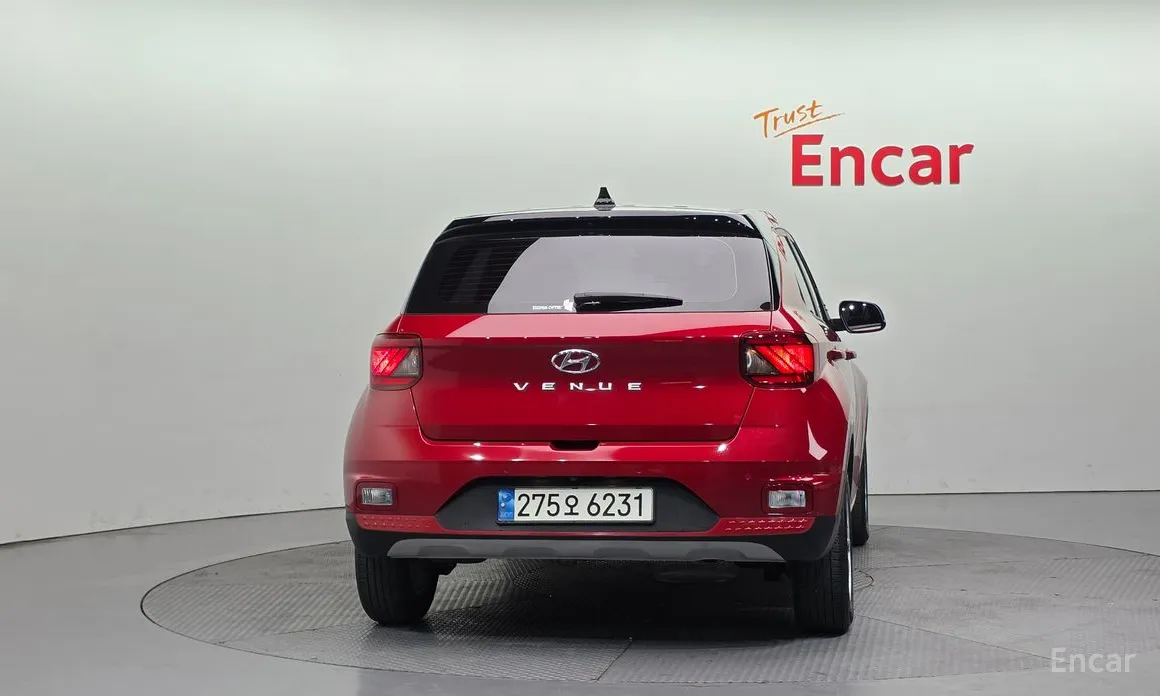 Фото 4 - Hyundai Venue