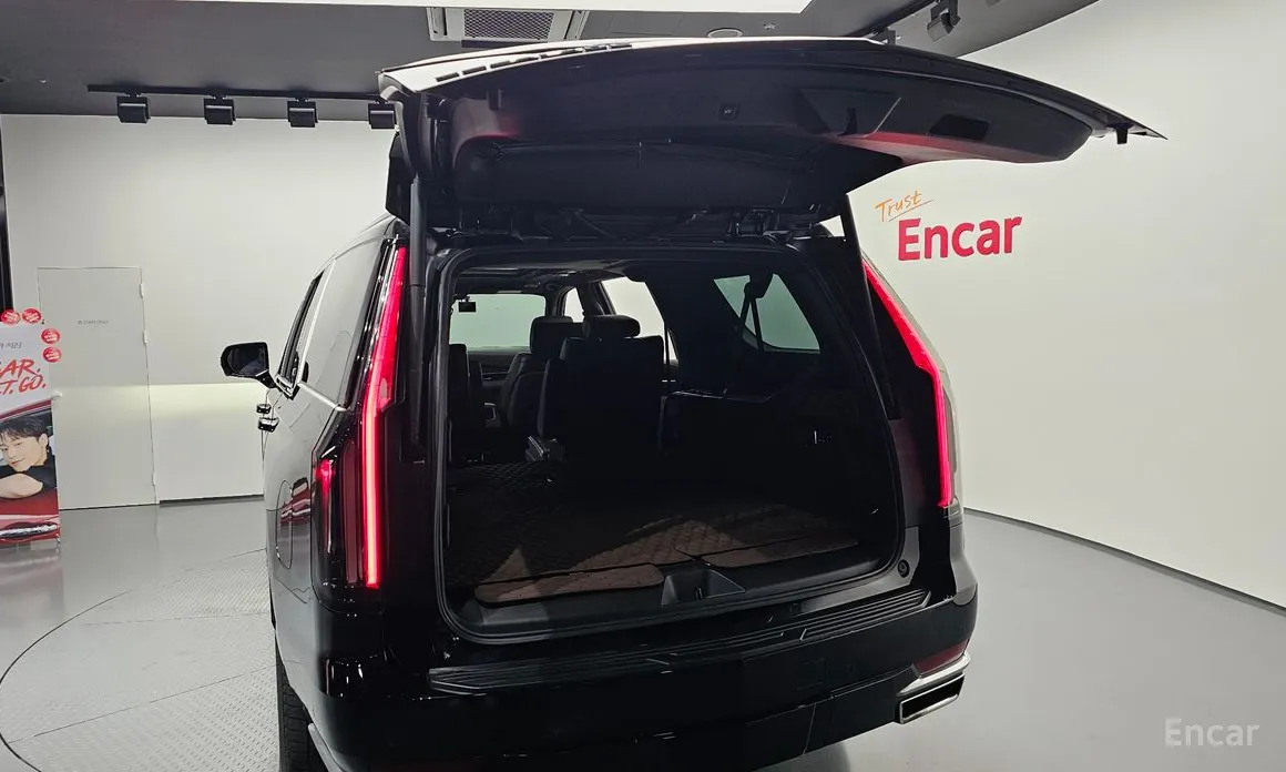 Фото 20 - Cadillac Escalade