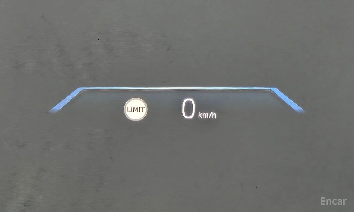 Фото 18 - BMW i4