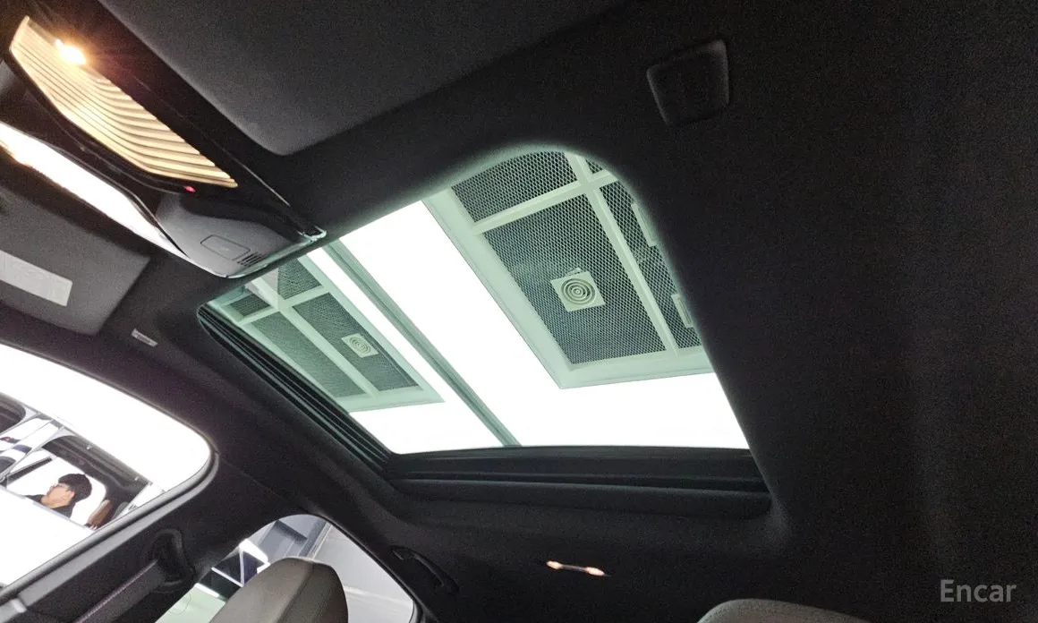 Фото 19 - BMW i4