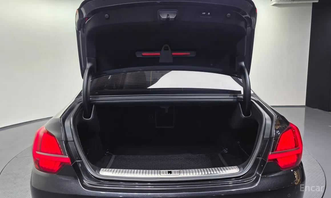 Фото 20 - Kia K9