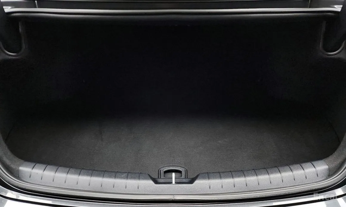 Фото 20 - Kia K8