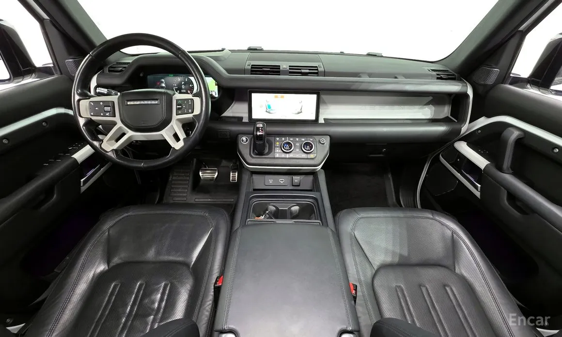 Photo 7 - Land Rover Defender