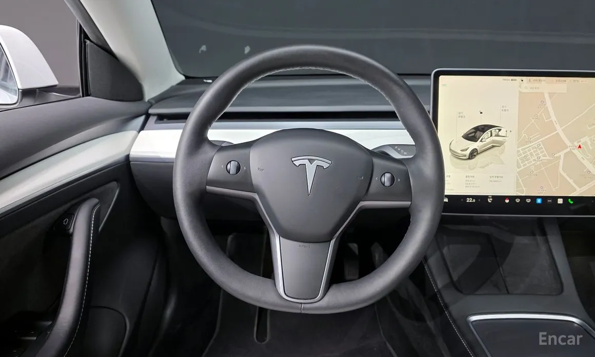 Фото 13 - Tesla Model 3