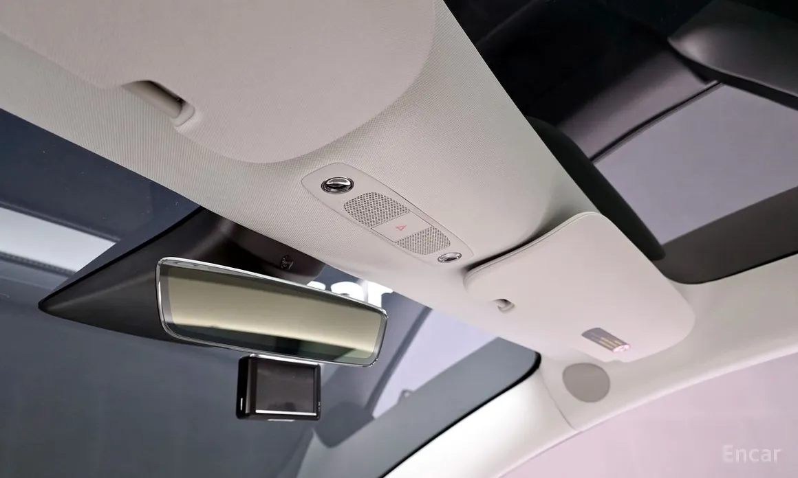 Фото 17 - Tesla Model 3