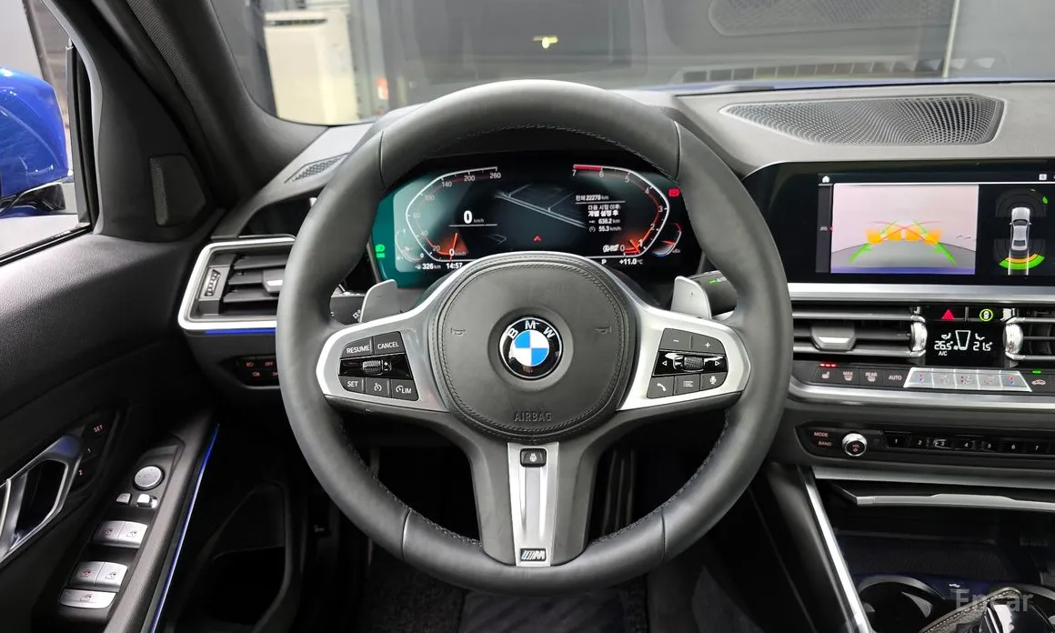 Photo 13 - BMW 3 Series