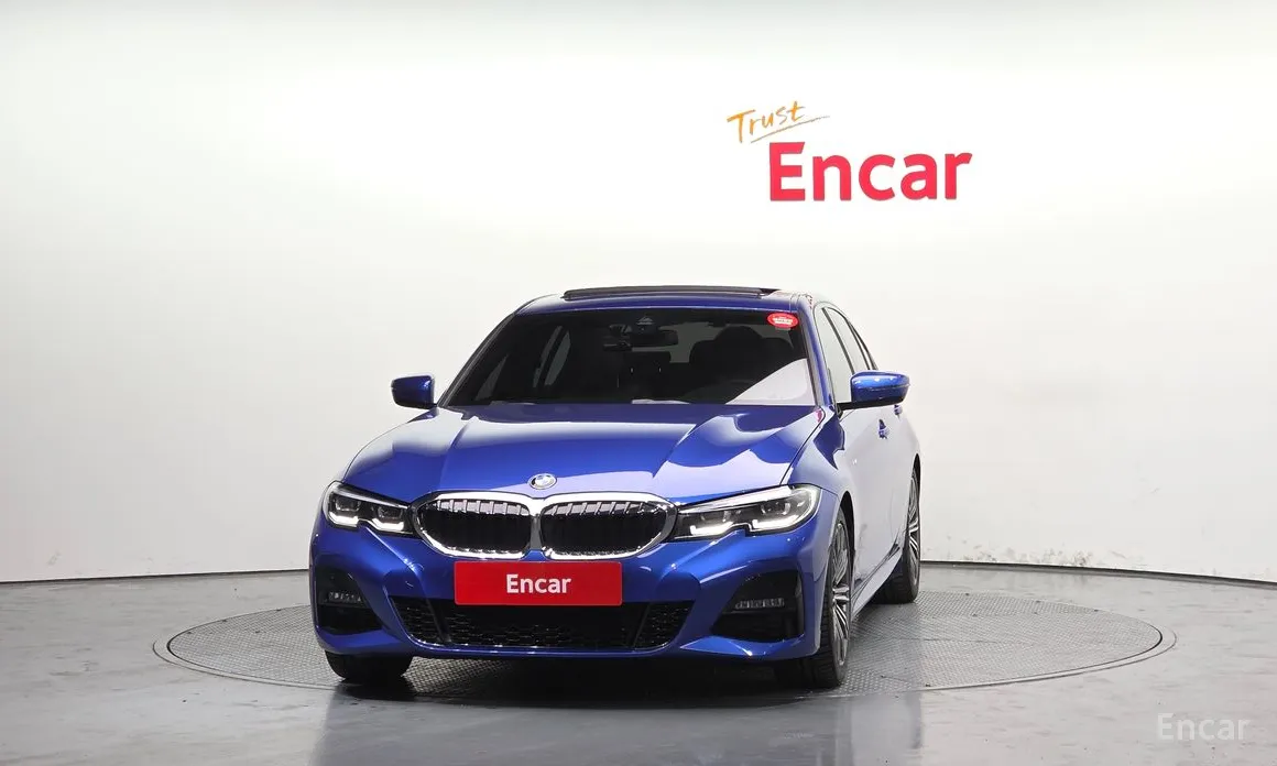 Photo 3 - BMW 3 Series