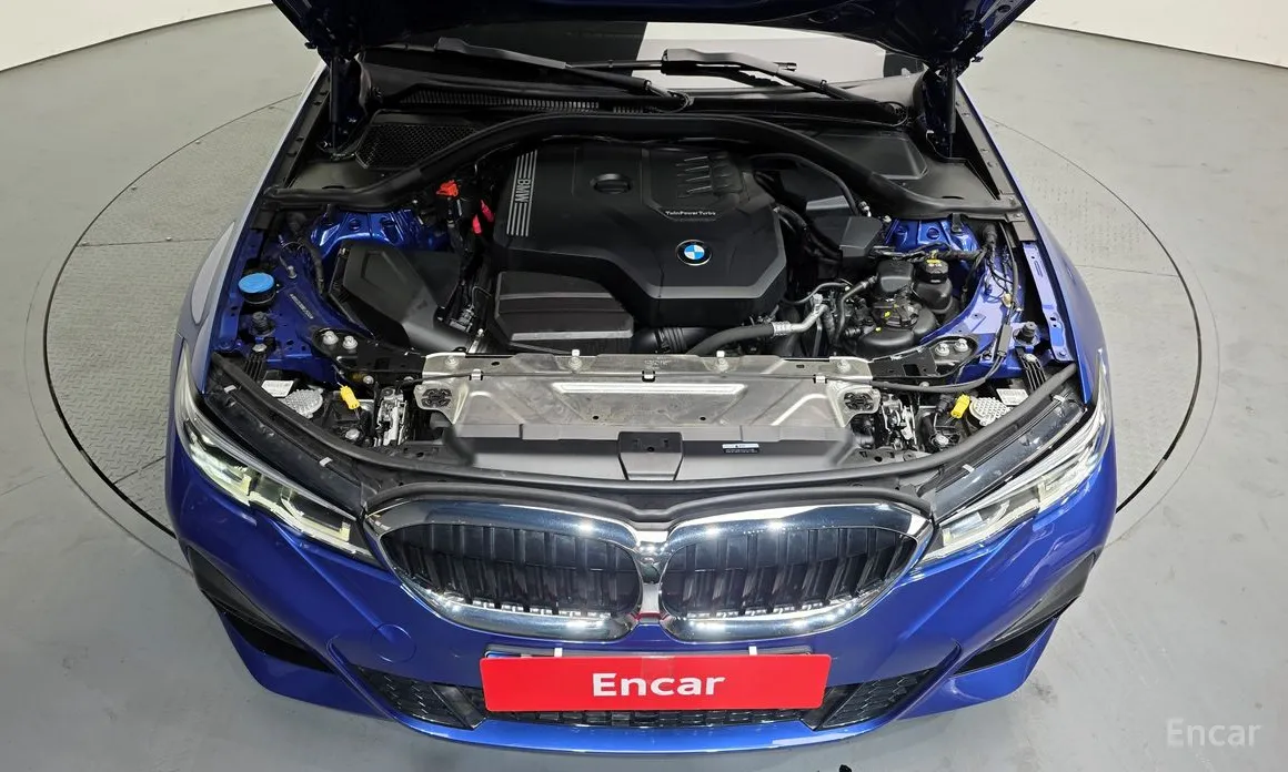 Photo 6 - BMW 3 Series