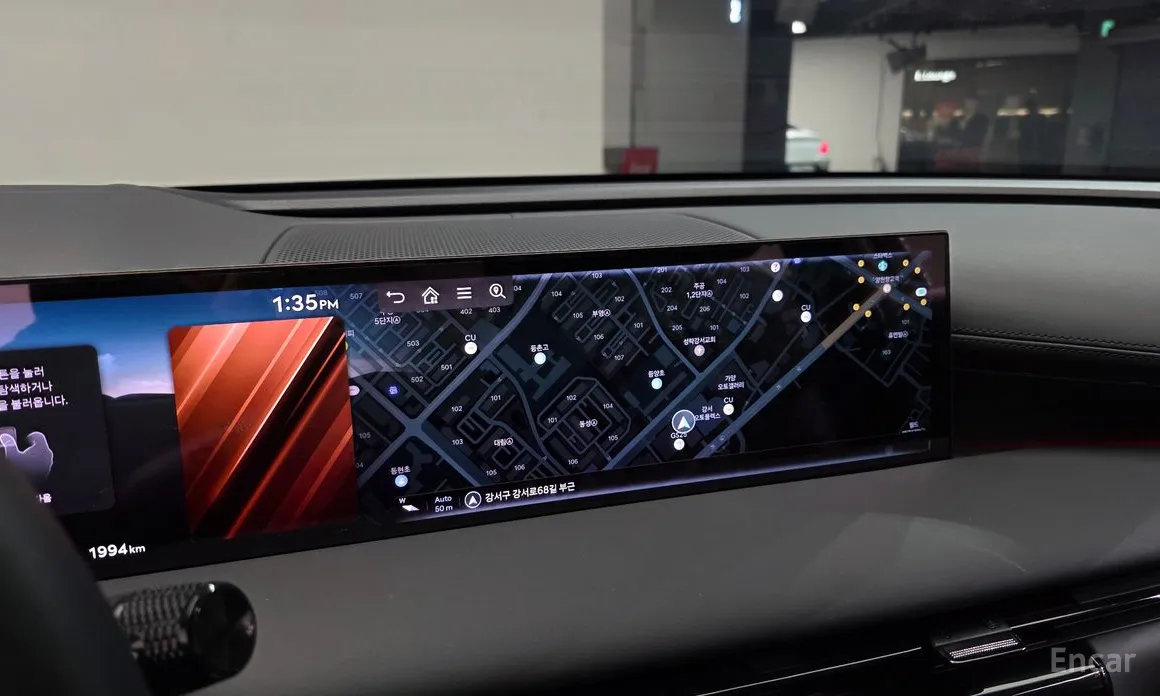 Photo 15 - Genesis G80