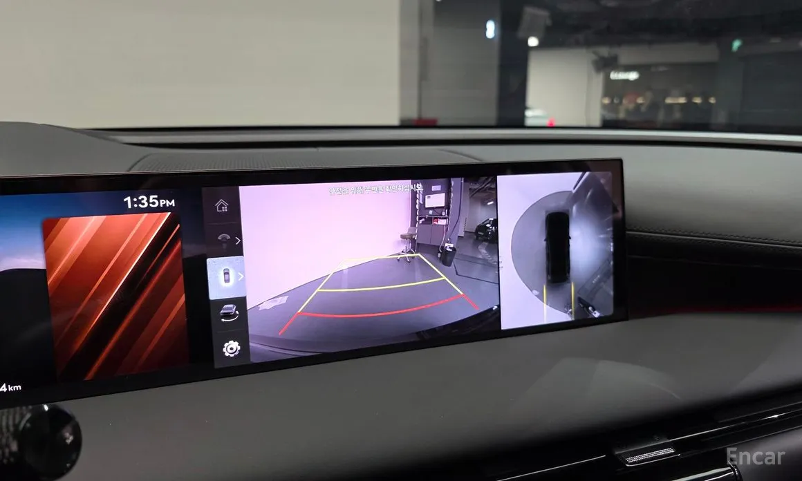 Photo 16 - Genesis G80