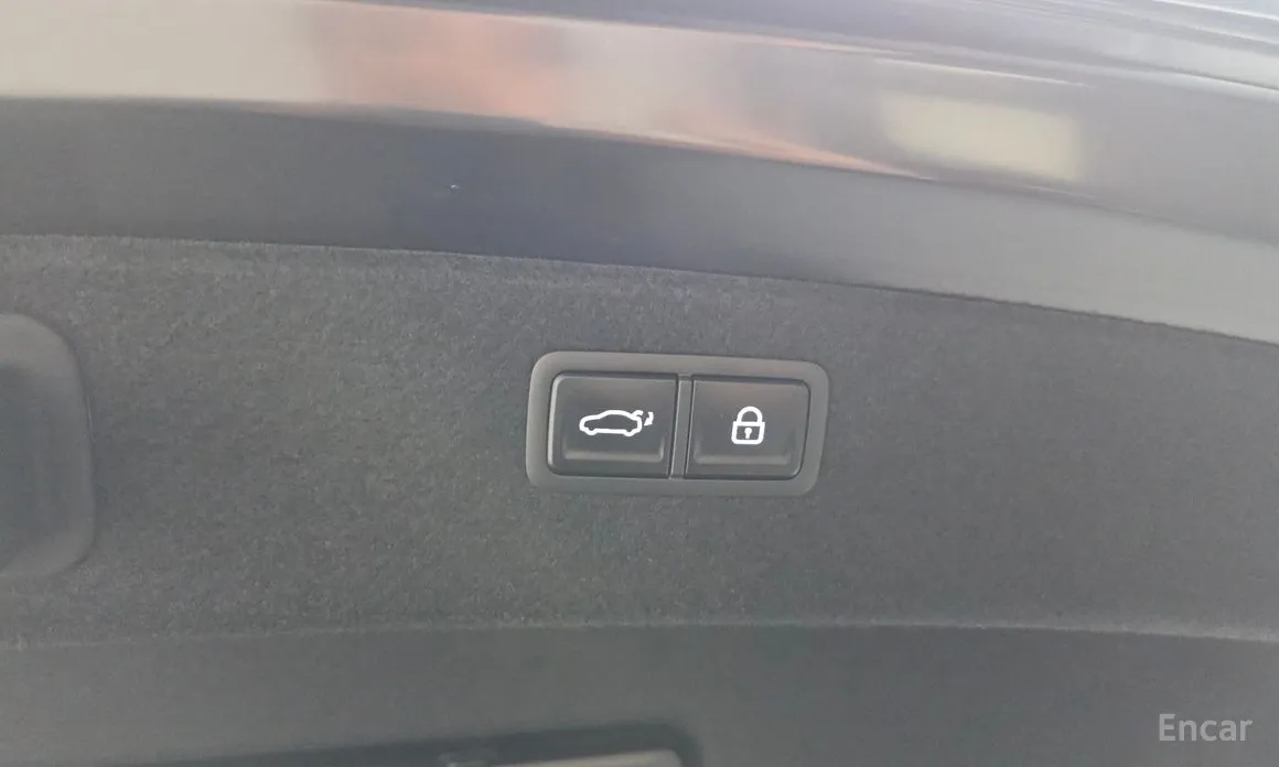 Photo 20 - Genesis G80