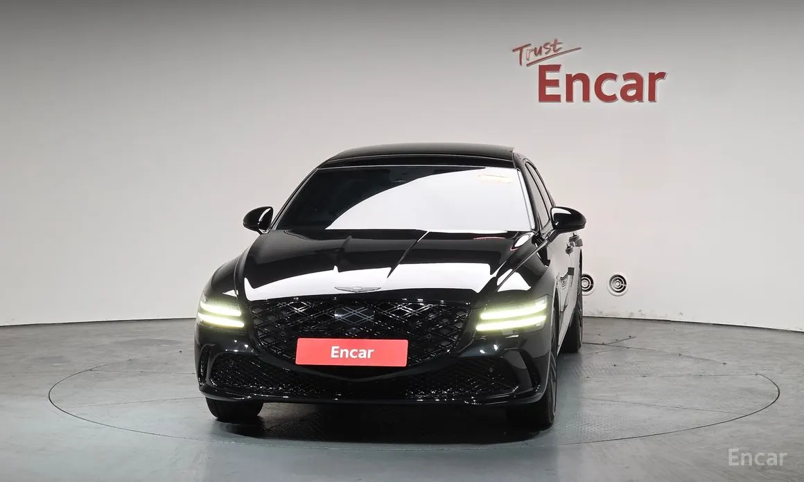 Photo 3 - Genesis G80