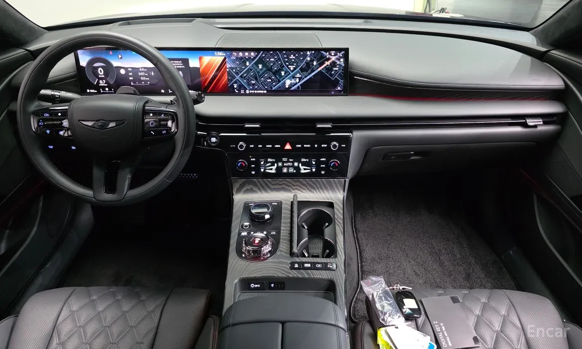 Photo 7 - Genesis G80