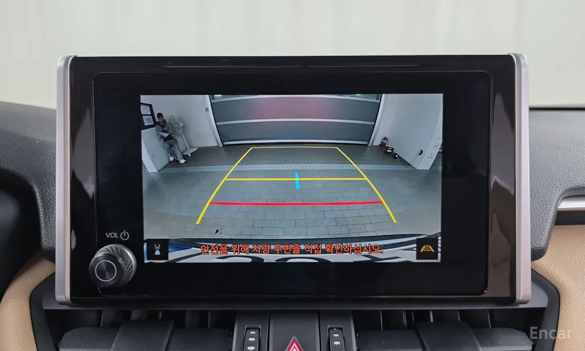 Photo 15 - Toyota RAV4