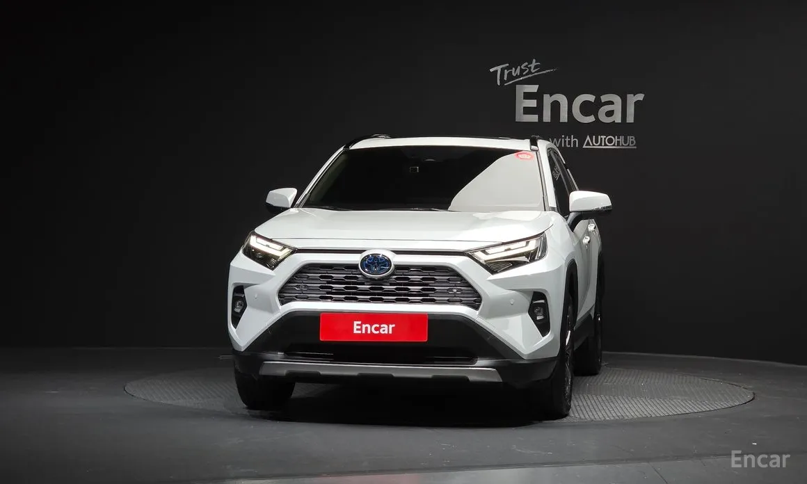 Photo 3 - Toyota RAV4