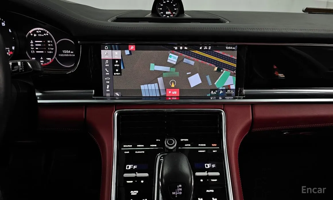 Фото 14 - Porsche Panamera