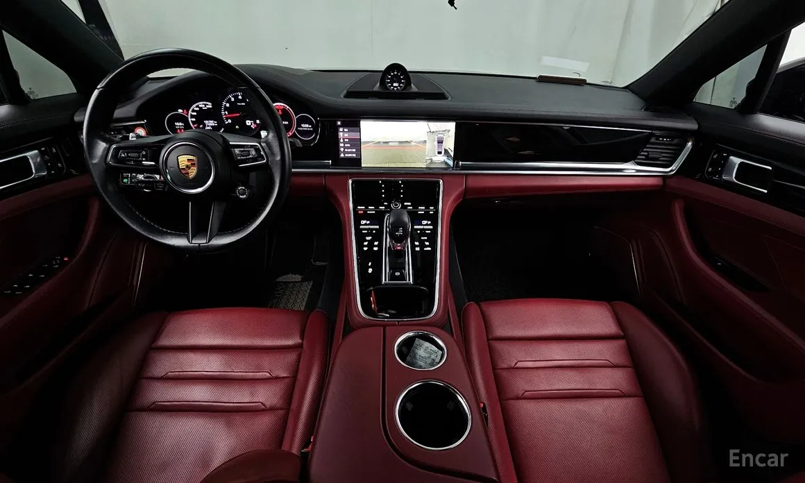 Фото 7 - Porsche Panamera