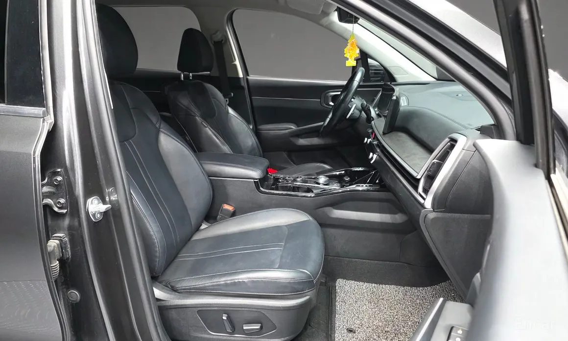 Фото 11 - Kia Sorento