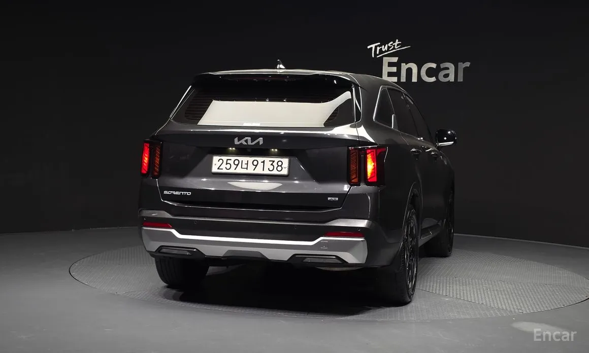 Фото 4 - Kia Sorento