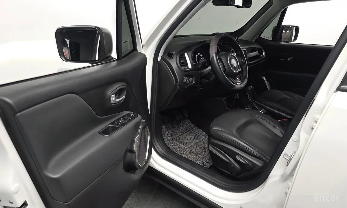 Фото 11 - Jeep Renegade