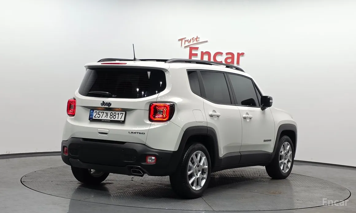 Фото 2 - Jeep Renegade